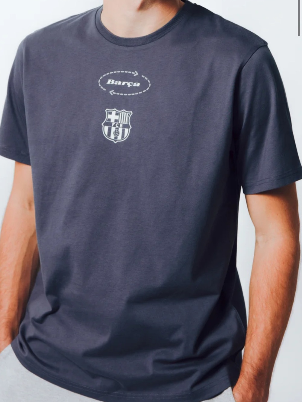 Soccer FC Barcelona Store Barca tactical tshirt w crest/ back graphic sz XXL NWT